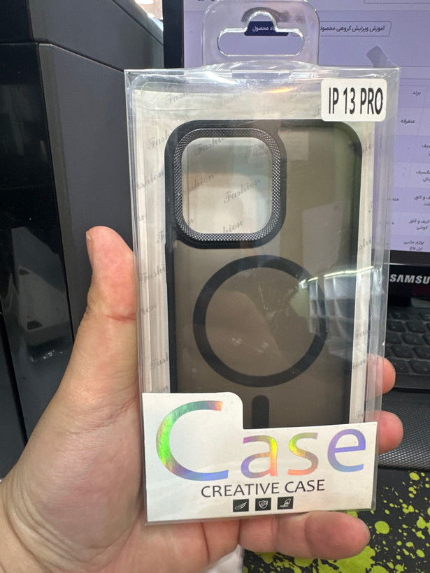 قاب/کاور مدل مگ سیف مناسب برای گوشی موبایل اپل iphone 13 pro پشت مات دکمه و لنز فلزی