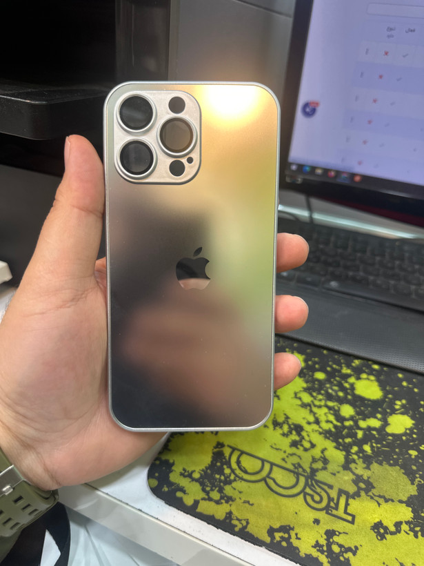 قاب محافظ لنزدار belkin برای گوشی iphone 14 promax نقره ای براق آیینه ای