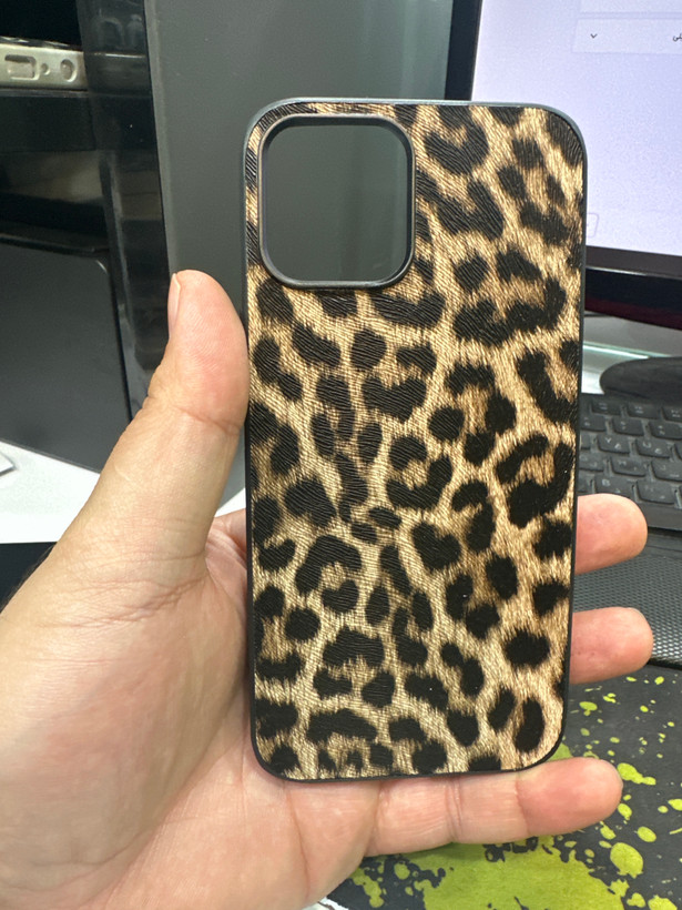 قاب کاور گوشی آیفون 12 پرو مکس / iphone 12 pro max مدل طرح دار پلنگی