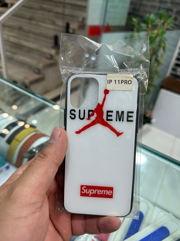 کاور قاب گارد گوشی طرح سوپرمن مناسب برای گوشی موبایل اپل IPHONE 11 PRO