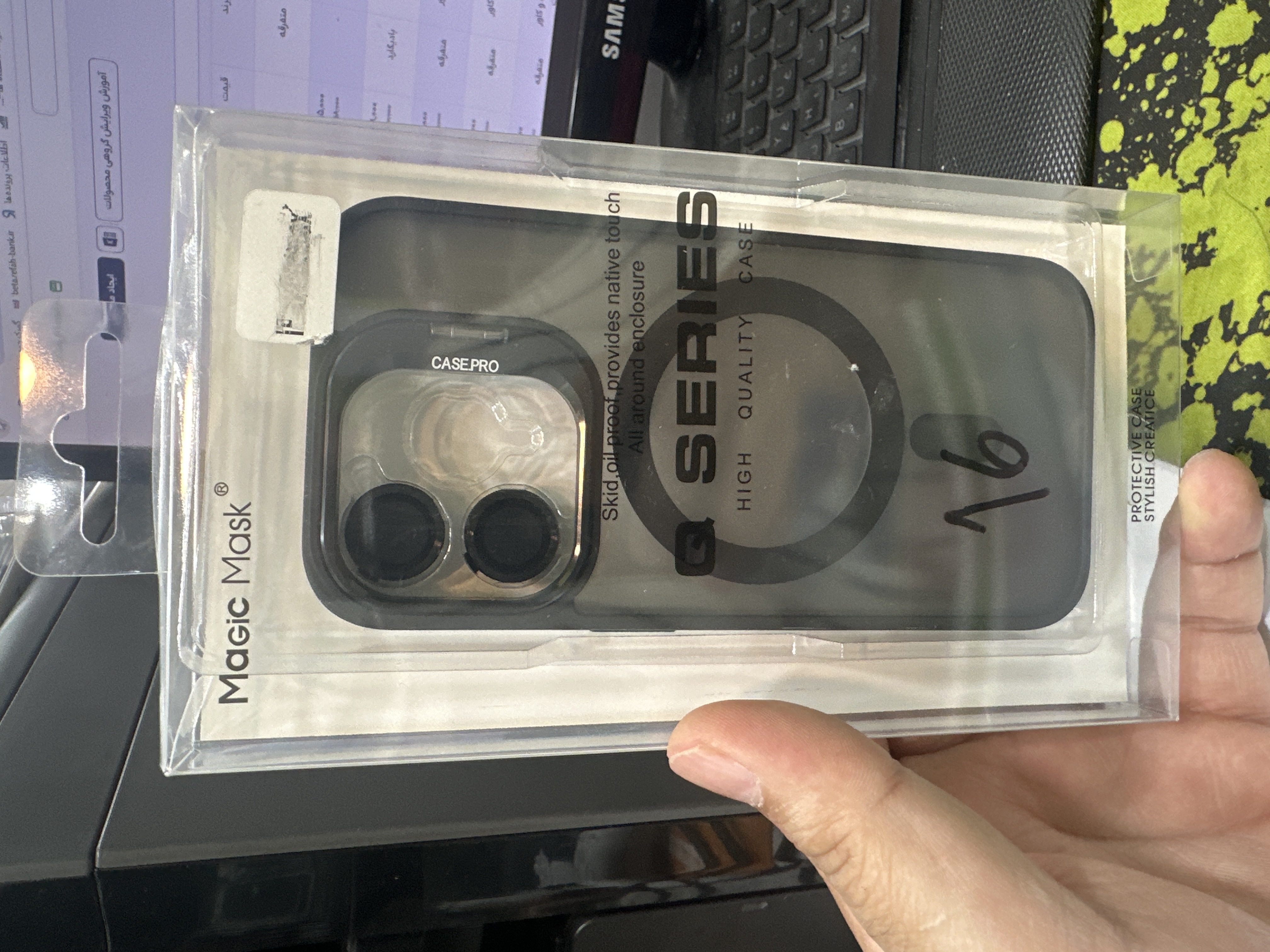 کاور/قاب مدل مگ سیف و محافظ لنز استند شو  مناسب برای گوشی موبایل اپل Iphone 16