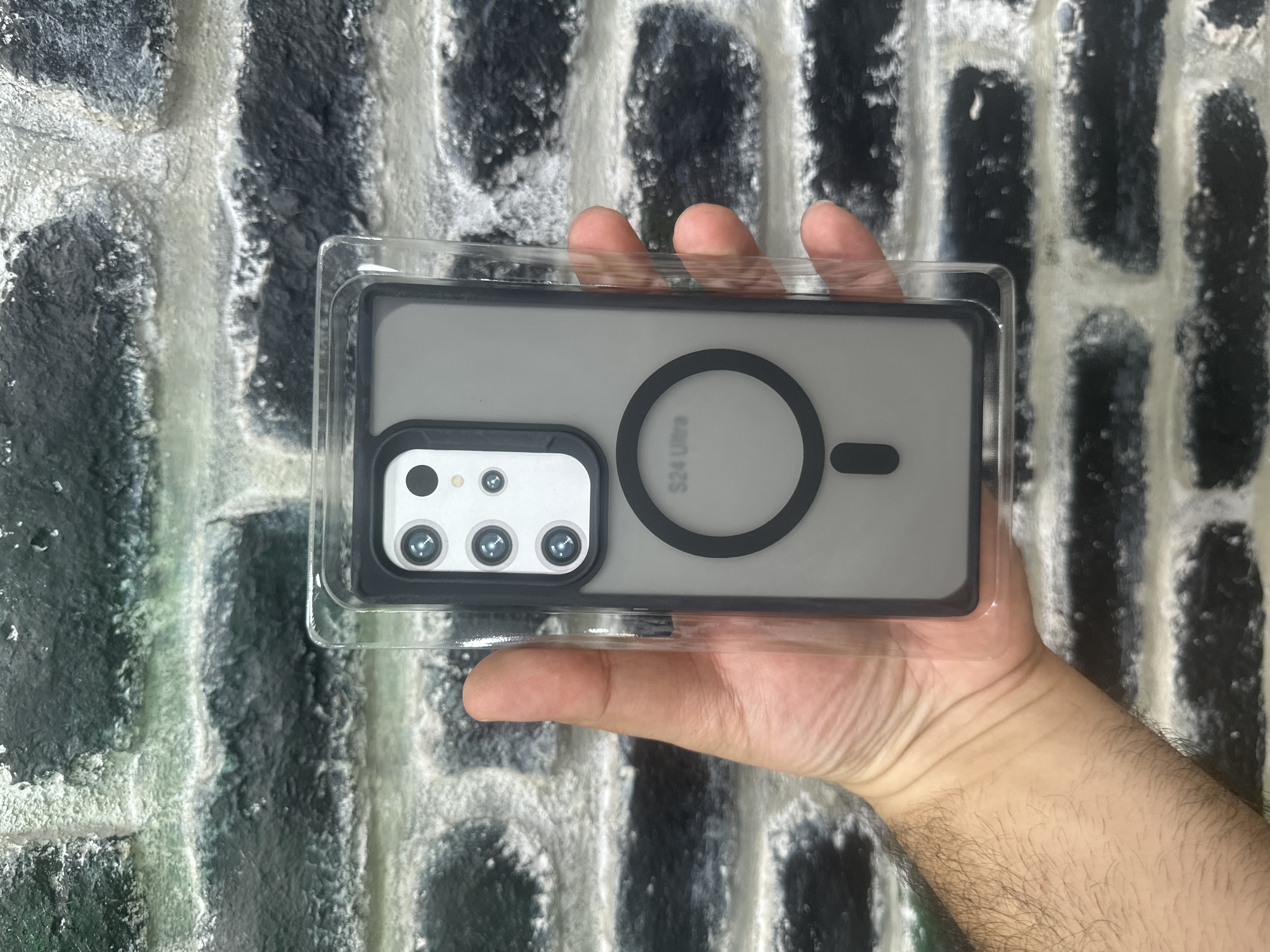 قاب مدل Magsafe-S24ULTRA مناسب برای گوشی موبایل سامسونگ Galaxy S24 Ultra  دور طرح کربن بسیار شیک و مقاوم