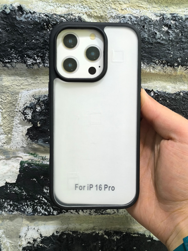 قاب کاور گوشی آیفون 16 پرو / iphone 16 pro مدل پشت شفاف ساده دور مشکی - Spigen