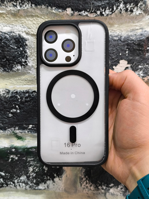 قاب کاور گوشی آیفون 16 پرو / iphone 16 pro مدل پشت شفاف مگ سیف دور مشکی - Spigen
