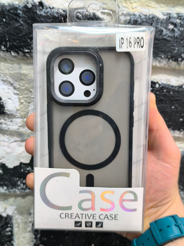 قاب کاور گوشی آیفون 16 پرو / iphone 16 pro مدل پشت مات سخت مگ سیف دار - Case